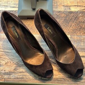 Women's Liz&co. Brown Peep Toe Heels